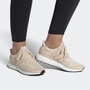 ADIDAS ULTRABOOST 5.0 DNA